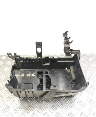 Opel Astra J Battery box tray 13308434