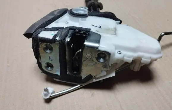 Front door lock