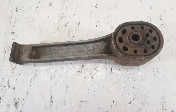 Seat Alhambra (Mk1) Gearbox mounting bracket 7M0399201BD
