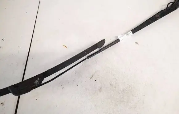 Opel Insignia A Front wiper blade arm