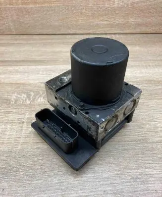 BMW 5 E60 E61 ABS Pump 6768550 0265236020