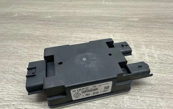Nissan Qashqai Fuel injection pump control unit/module 169109238R 0580001013