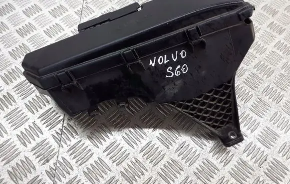 Volvo S60 Fuse box cover 9494210