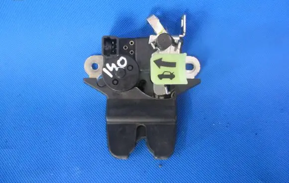Tailgate/trunk/boot lock/catch/latch