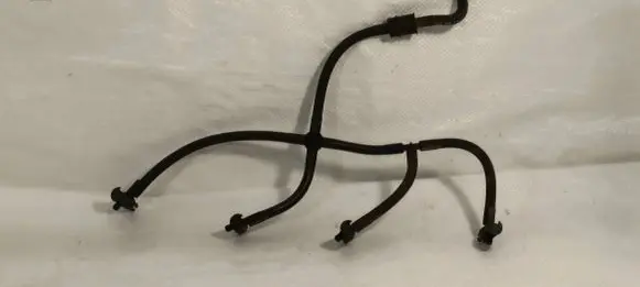 Volkswagen Transporter - Caravelle T5 Fuel return line/hose CKR2136300