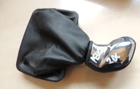 Peugeot 206 CC Gear lever shifter trim leather/knob 