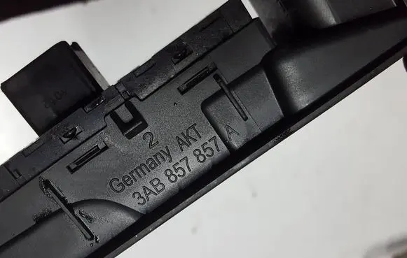 Volkswagen PASSAT B7 Electric window control switch 3AB857857AXAUTOPX 3AB857857A