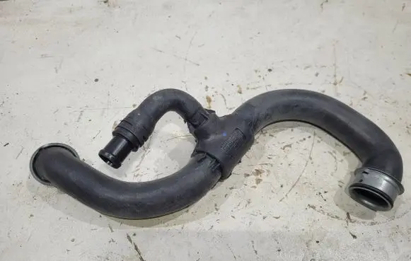 Mercedes-Benz GLK (X204) Engine coolant pipe/hose A2045010482