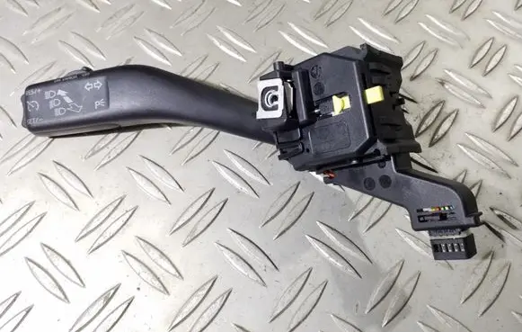 Volkswagen Jetta V Indicator stalk 1K0953513G
