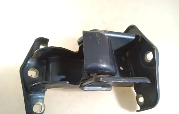 Opel Vivaro Rear door upper hinge 904108626R 93458937