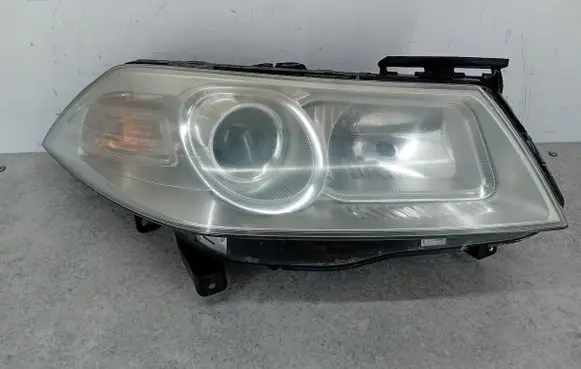 Renault Megane II Headlight/headlamp 89312740VALEO