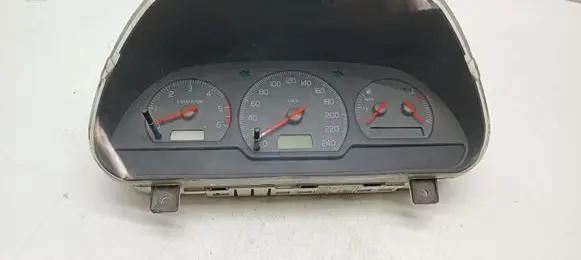 Volvo S40, V40 Speedometer (instrument cluster) 30889704D