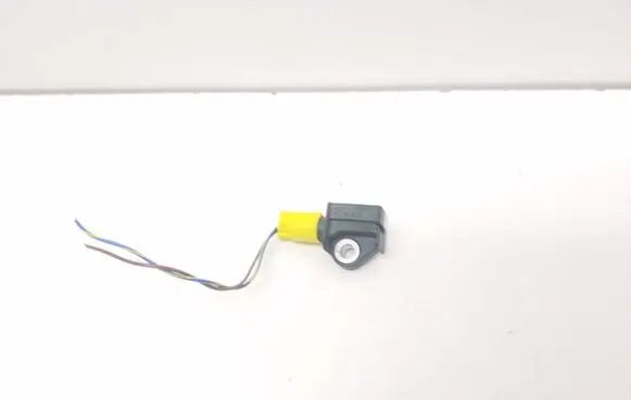 Mercedes-Benz C W204 Airbag deployment crash/impact sensor A1729056000