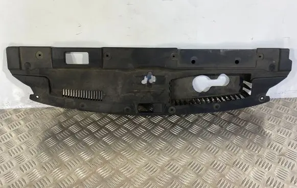 Mitsubishi Outlander Radiator trim 7450A753