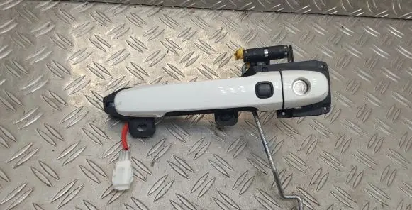 Toyota Aygo AB40 Front door exterior handle
