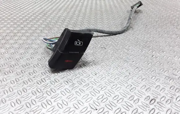 Audi A6 S6 C5 4B Central locking switch button 4B1962107