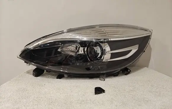 Renault Scenic III - Grand scenic III Rear/tail lights 260606477R 89906617