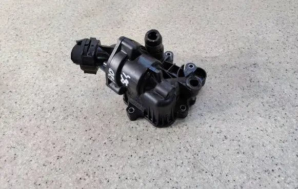 BMW 3 G20 G21 Thermostat 858162711 8581627