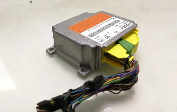 Mercedes-Benz C W203 Airbag control unit/module 0285001881 2038207385