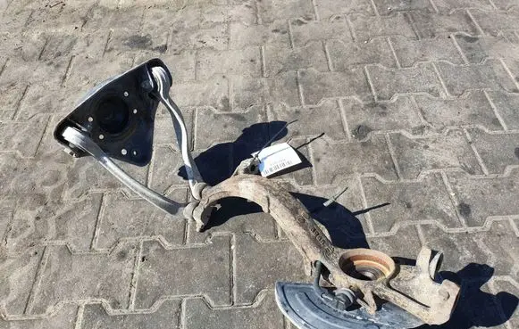 Volkswagen PASSAT B5 Front wheel hub spindle knuckle 3D0407258AN
