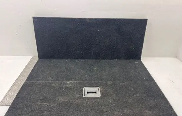 Trunk/boot floor carpet liner