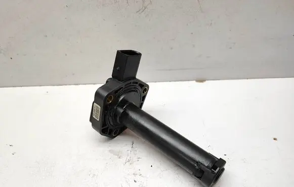 BMW 7 E65 E66 Oil level sensor 7567723