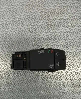 Renault Clio IV Multifunctional control switch/knob 344428023GB