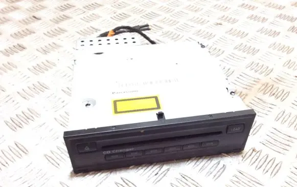Audi A6 S6 C6 4F CD/DVD changer 4E0035110A