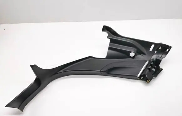 Tesla Model S (D)pillar trim (top) A089335