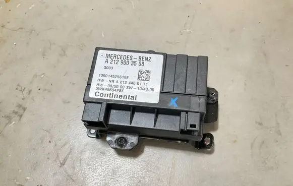 Mercedes-Benz Sprinter W906 Fuel injection pump control unit/module A2124460171 130014525619E A2129003508