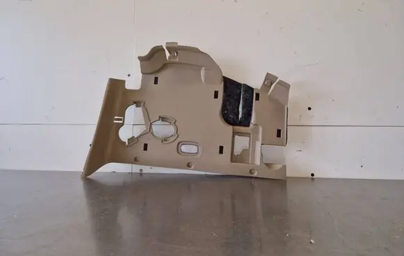 Mercedes-Benz ML W166 Dashboard lower bottom trim panel A1666800507