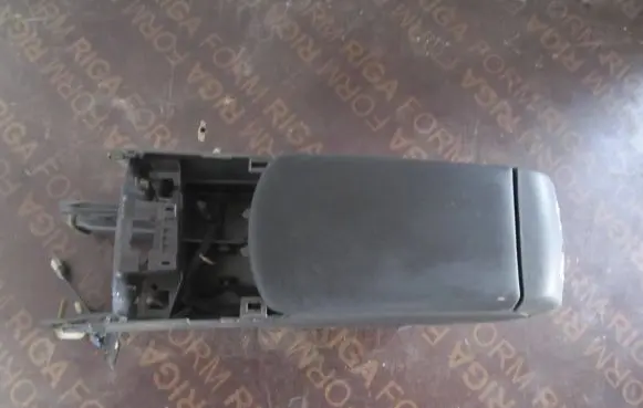 Peugeot 3008 I Center console