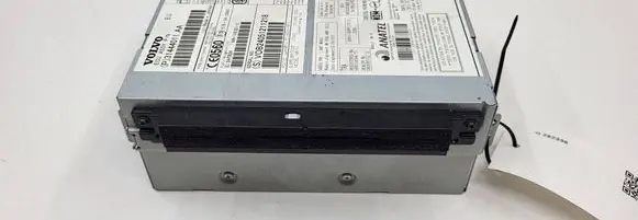 Volvo S60 Radio/CD/DVD/GPS head unit 31444011