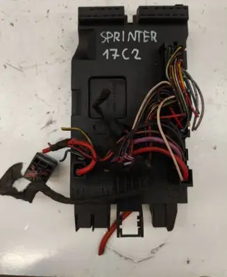 Mercedes-Benz Sprinter W901 W902 W903 W904 Fuse box set A9015400350 0473521