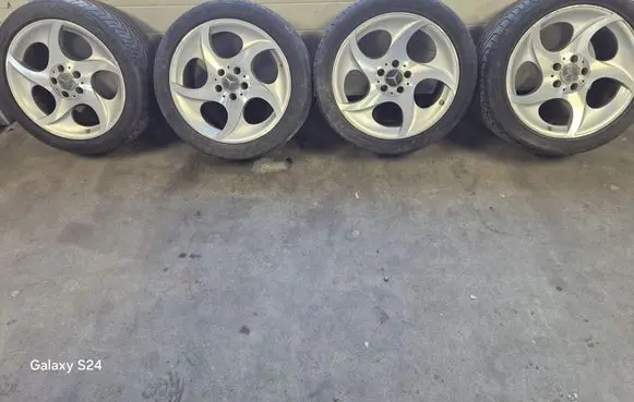 Mercedes-Benz C W203 R18 alloy rim A2304011802