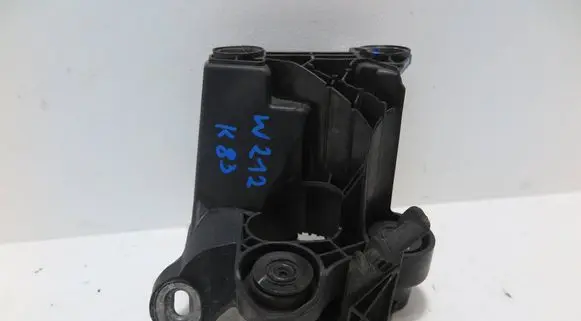 Mercedes-Benz E W212 ABS pump bracket A2124301710