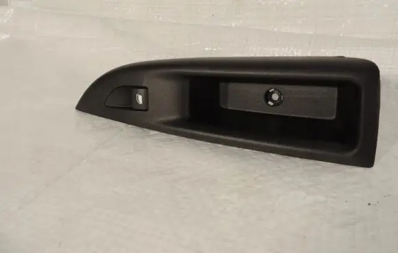 Opel Mokka B Quarter vent window switch 9835154080