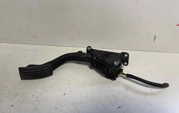 Volvo V50 Accelerator throttle pedal 4M519F836AH 6PV00864101