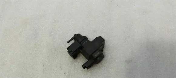 Mini Cooper Countryman R60 Turbo solenoid valve 7599547