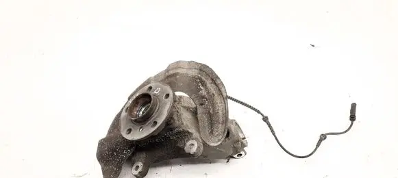 Front wheel hub