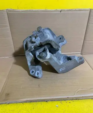 Peugeot 508 RXH Gearbox mounting bracket 9685336280