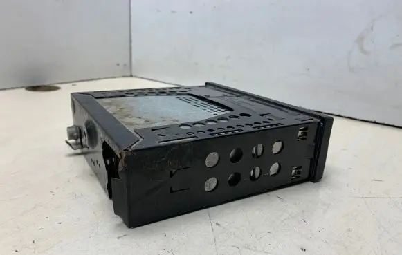Opel Vectra B Radio/CD/DVD/GPS head unit CAR300