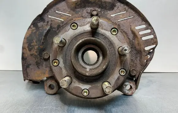 Subaru Forester SF Front wheel hub