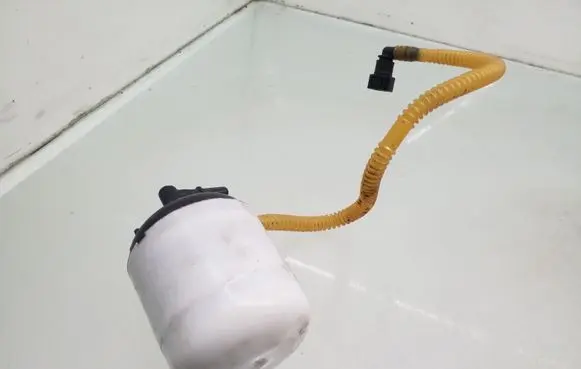 Audi A8 S8 D4 4H Fuel filter 4H0201511A