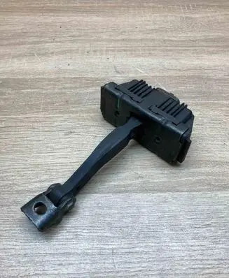 BMW X5 E53 Front door check strap stopper 8402502