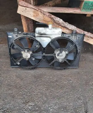 Mazda 6 Radiator cooling fan shroud RF5D375