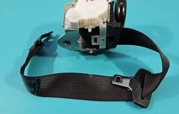 Opel Astra K Rear seatbelt 39201587 IMPRK1595958