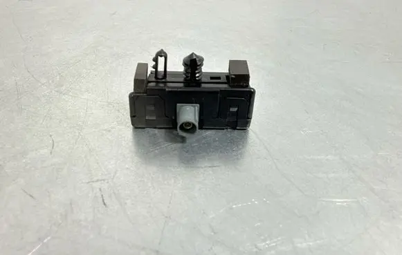 Jaguar F-Pace Aerial antenna amplifier FW9319C024AB