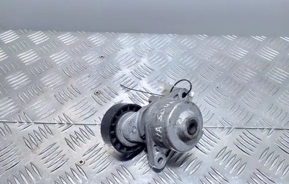 KIA Soul Generator/alternator belt tensioner 252812A000