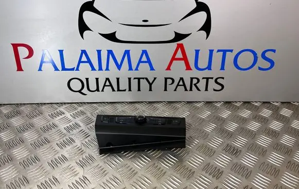 Audi A5 8T 8F Climate control unit 8T2820043AD